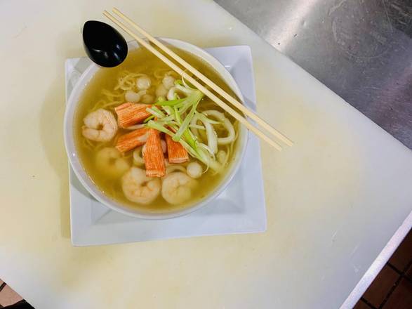 Order Seafood Ramen Soup  food online from Tokyo Express store, Lithia Springs on bringmethat.com