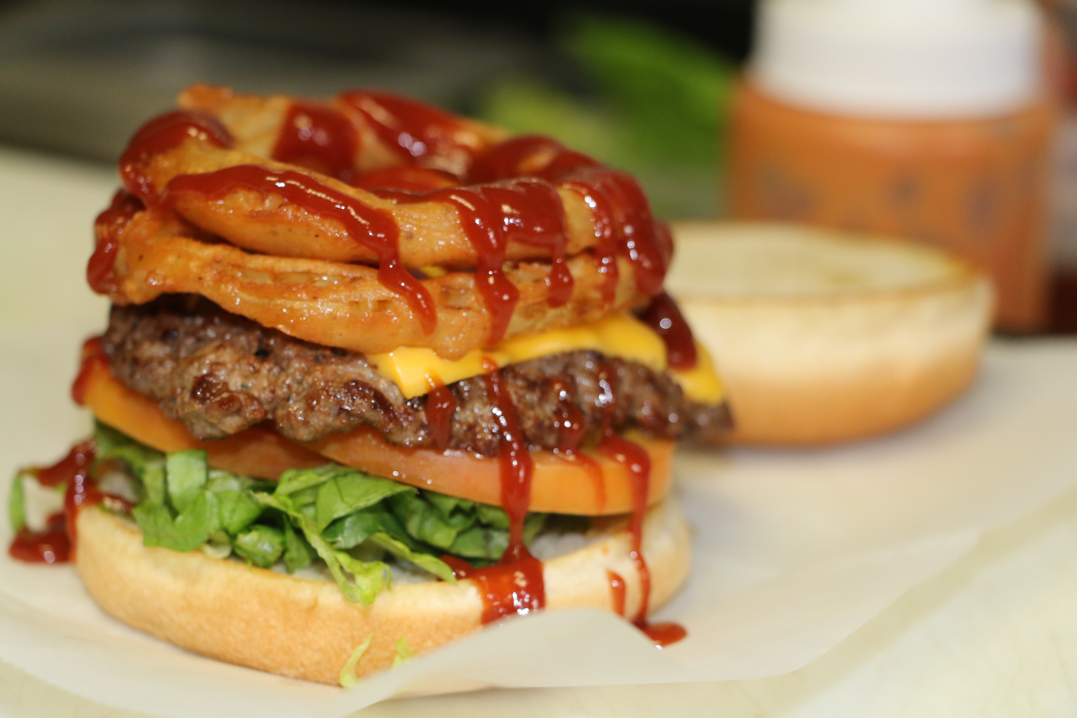 Order Razzle Dazzle BBQ Burger food online from Burgers, Fish & Fries store, La Mesa on bringmethat.com