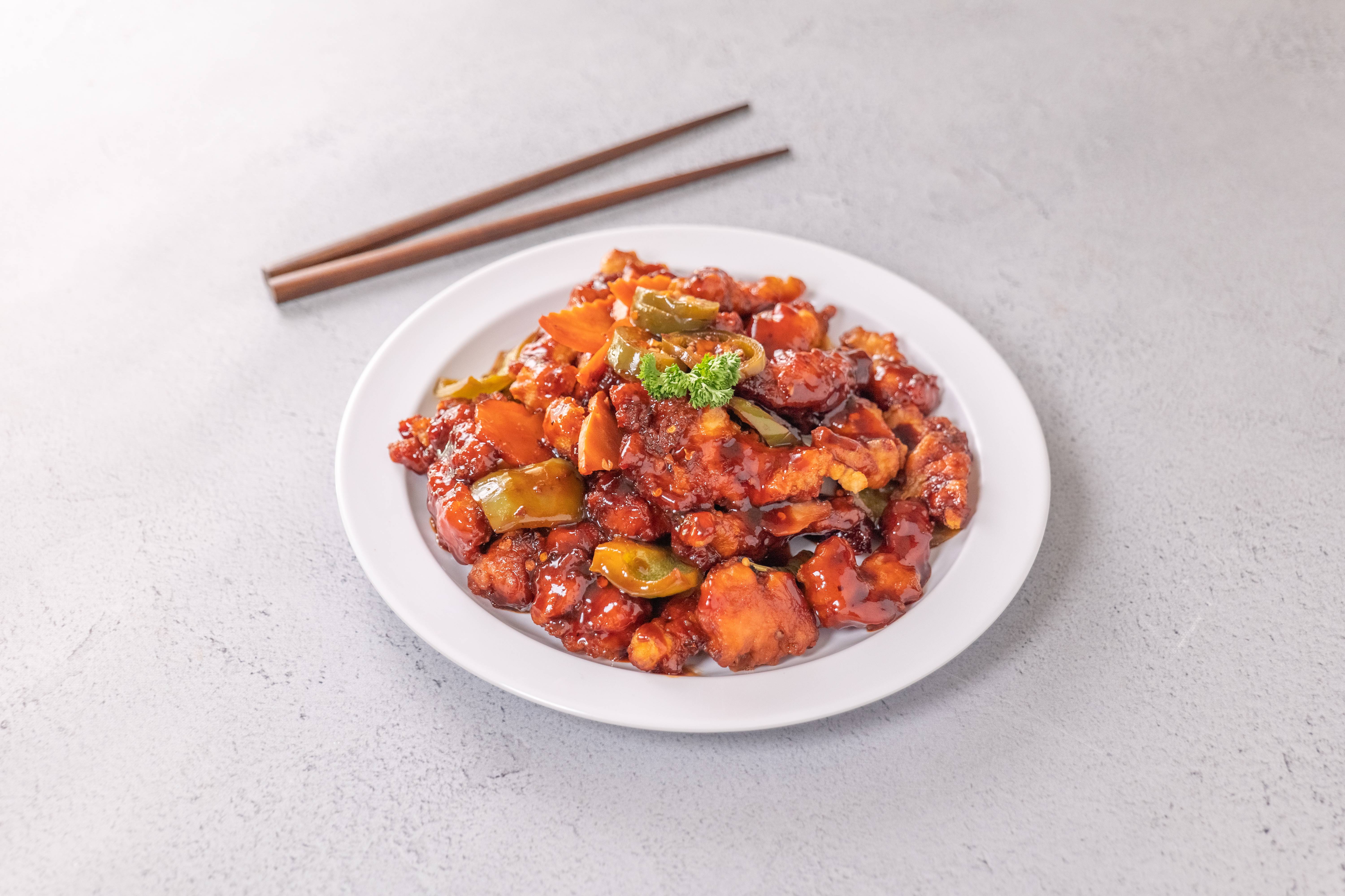 Order General Tso's Chicken food online from Gold Garden Seafood Restaurant store, Portland on bringmethat.com