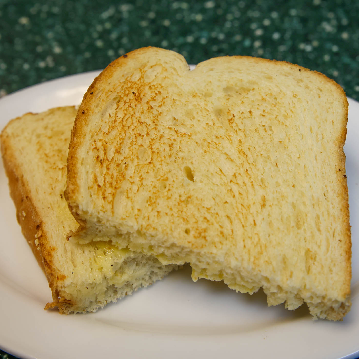 Order Toast food online from Sunny Street Cafe store, Painesville on bringmethat.com