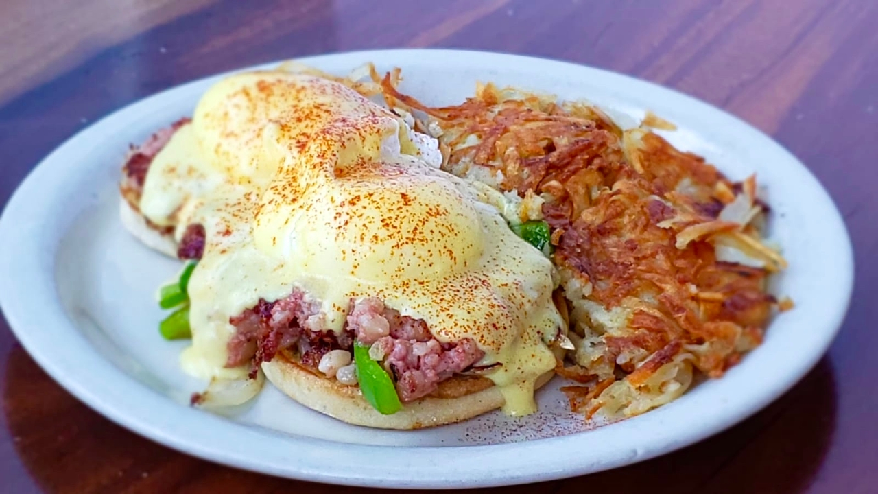 Order El Paso Benedict* food online from Bill Cafe store, Fremont on bringmethat.com