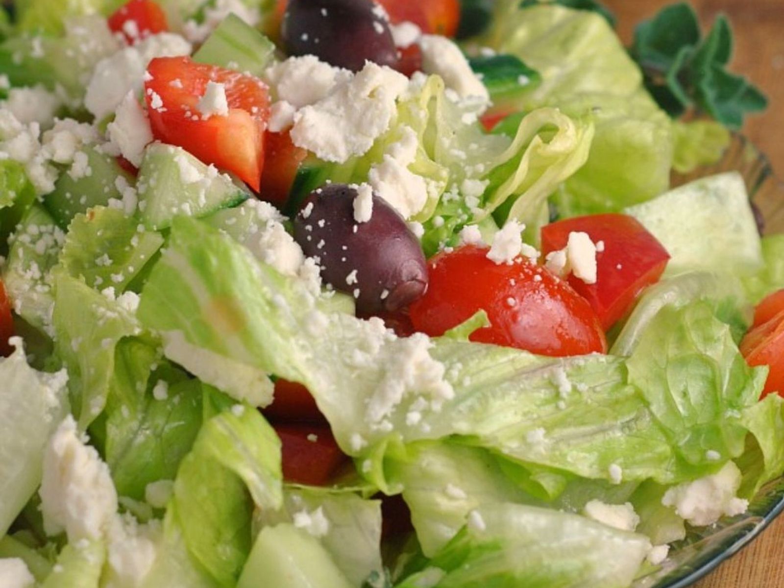 Order GREEK SALAD food online from Lisa's Family Pizzeria store, Wakefield on bringmethat.com