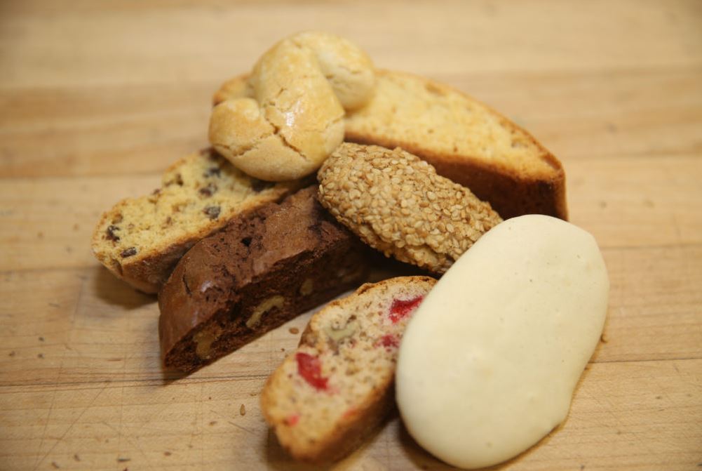 Order Mixed Italian Biscotti food online from Lyndhurst Pastry Shop store, Lyndhurst on bringmethat.com