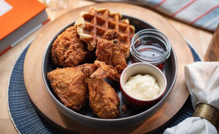 Order 1/2 Free Range Chicken (4 Pcs) with Waffle + Syrup food online from Cheebo store, Burbank on bringmethat.com