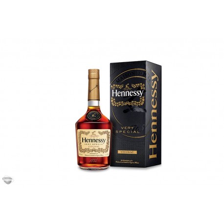 Order Hennessy VS, 200ml. food online from Solis Liquor Corporation store, Brooklyn on bringmethat.com
