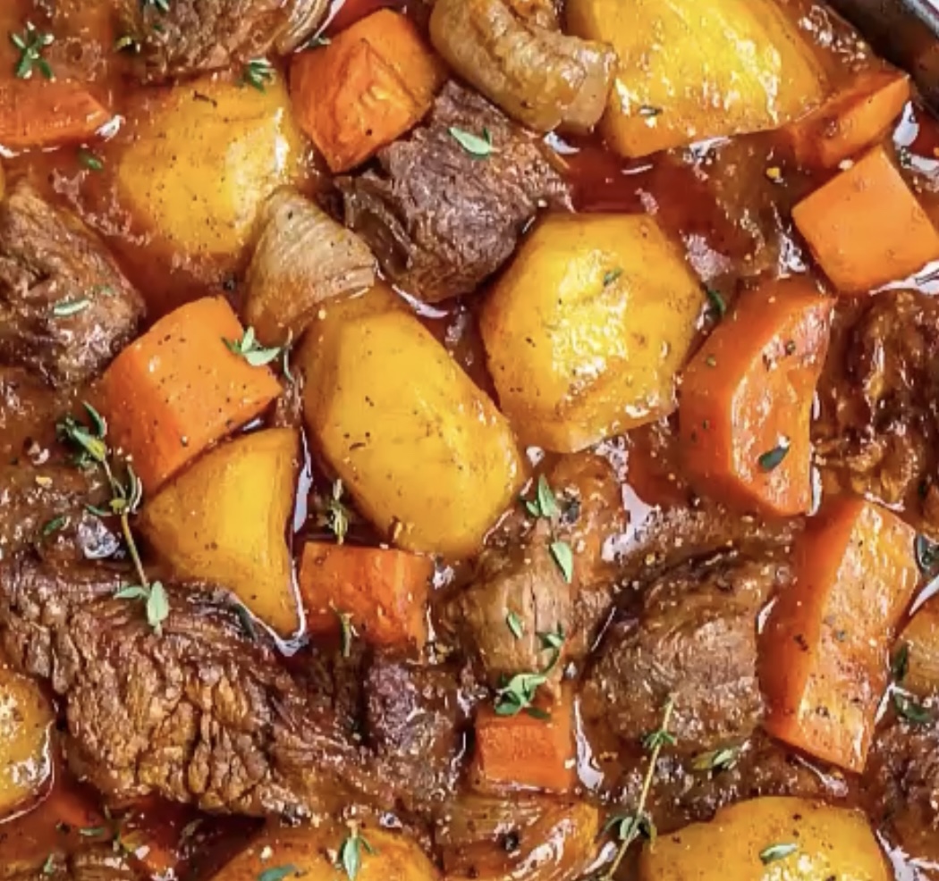 Order Stew Beef with Carrots and Potatoes food online from Paradise Jamaican Cuisine store, Morrisville on bringmethat.com