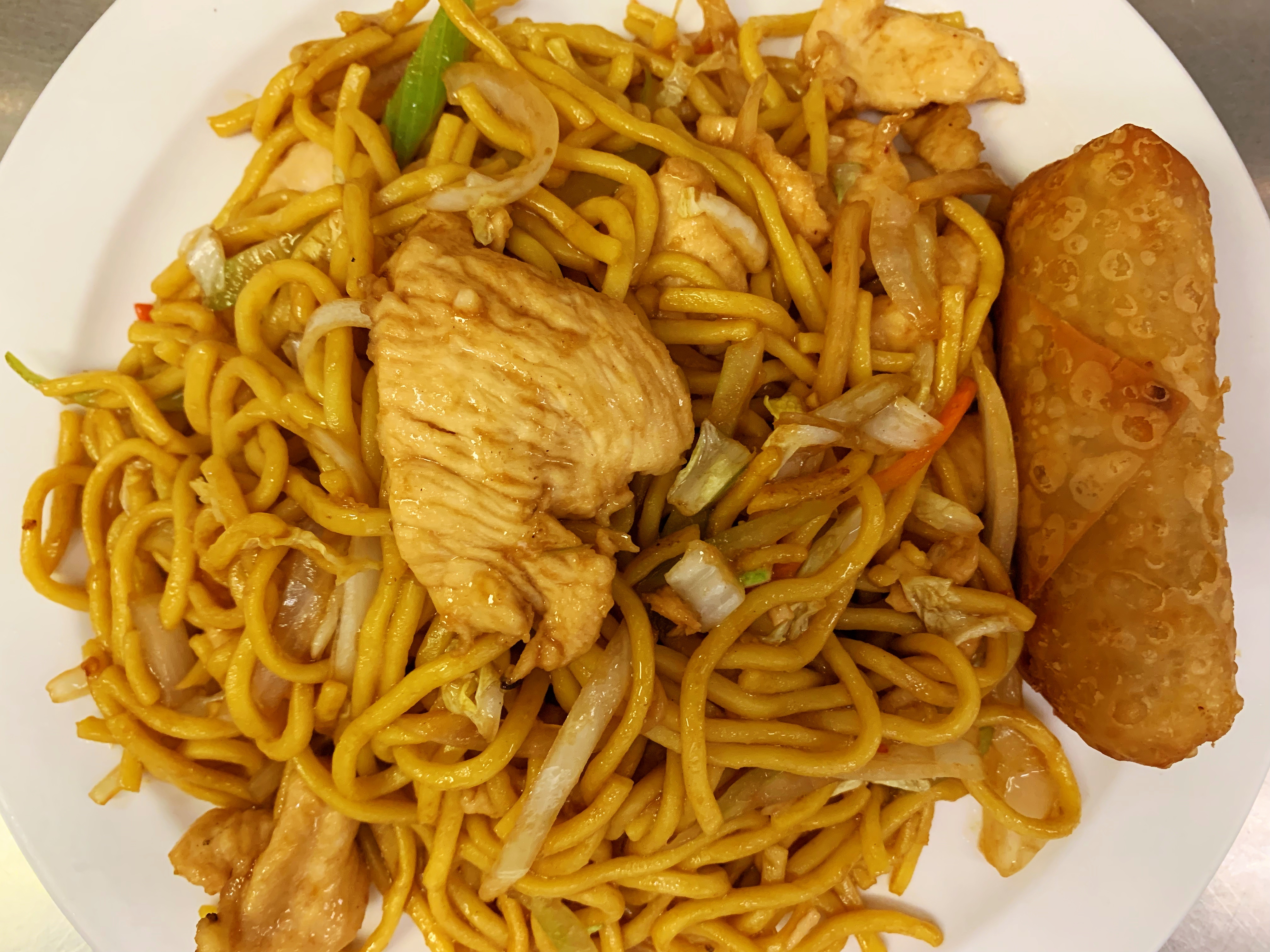 Order Lo Mein Dinner Combination food online from Dragon Inn store, Durham on bringmethat.com