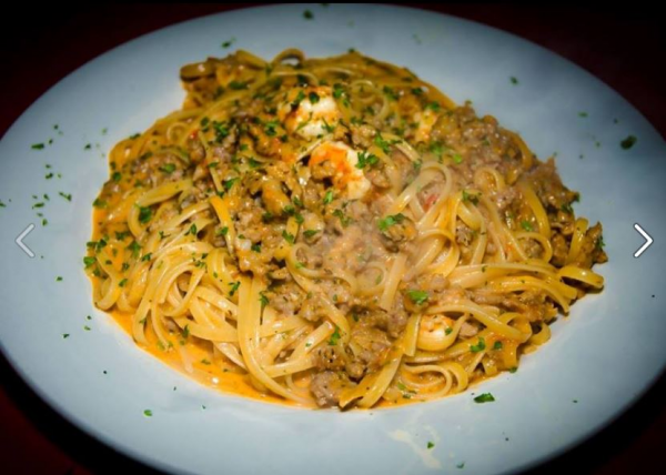 Order Linguini Adriano food online from Prima Pasta & Cafe store, Howard Beach on bringmethat.com