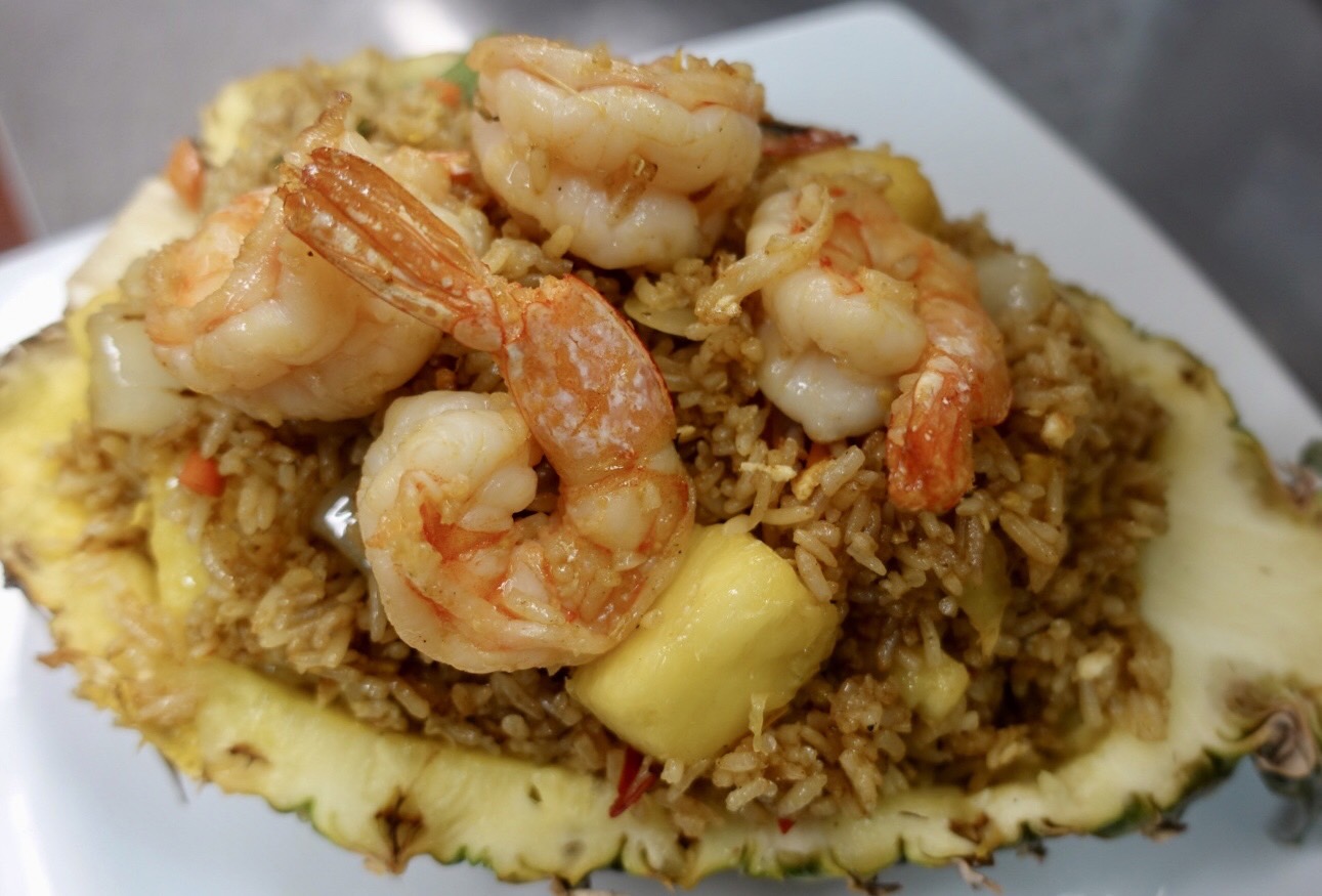 Order Pineapple Fried Rice food online from Sushi Thai II store, Vernon Hills on bringmethat.com