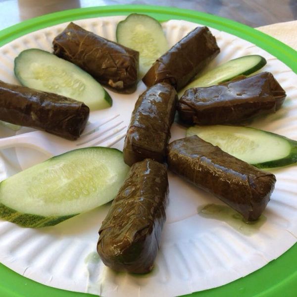 Order 6 pieces Grape Leaves food online from Tomato Patch store, Woodland Hills on bringmethat.com