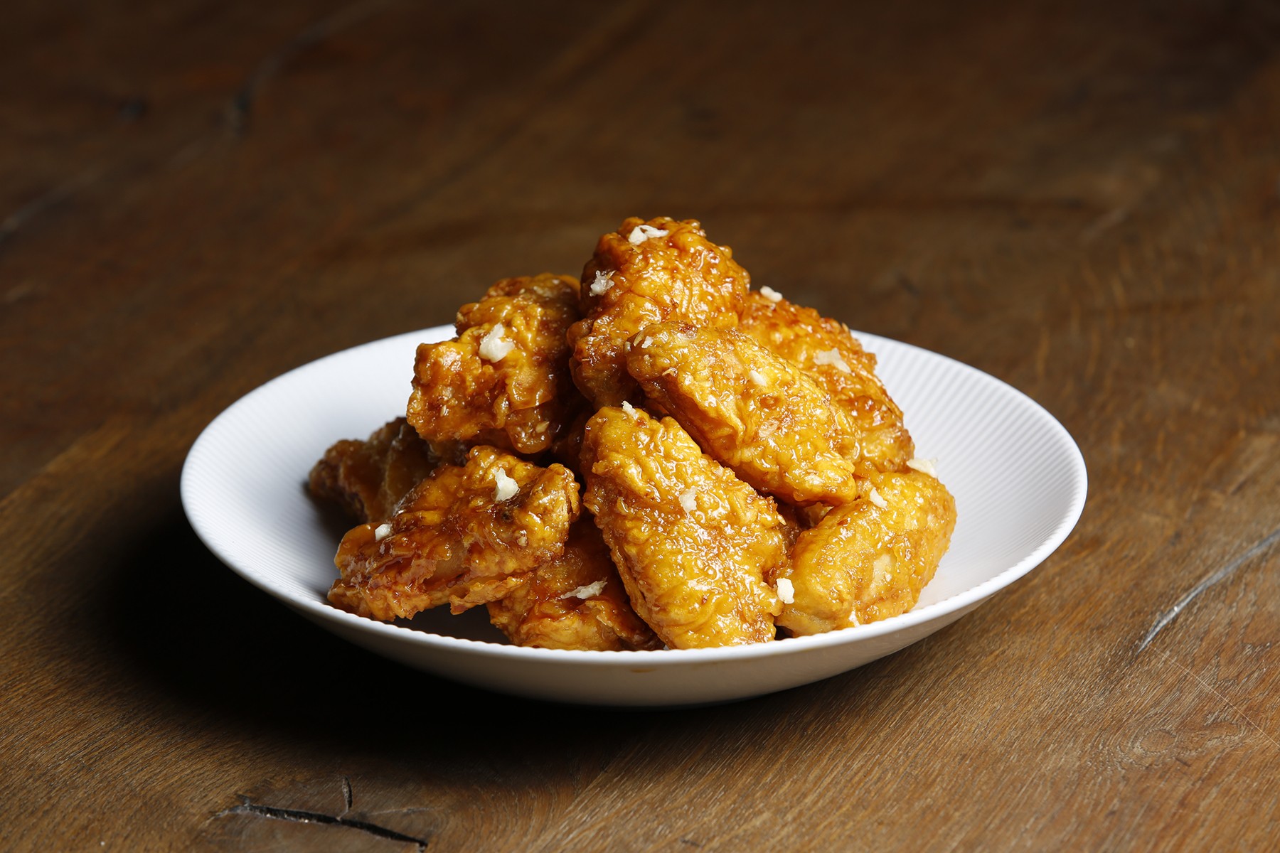 Order Garlic Wings food online from Bb.Q Chicken store, Irvine on bringmethat.com