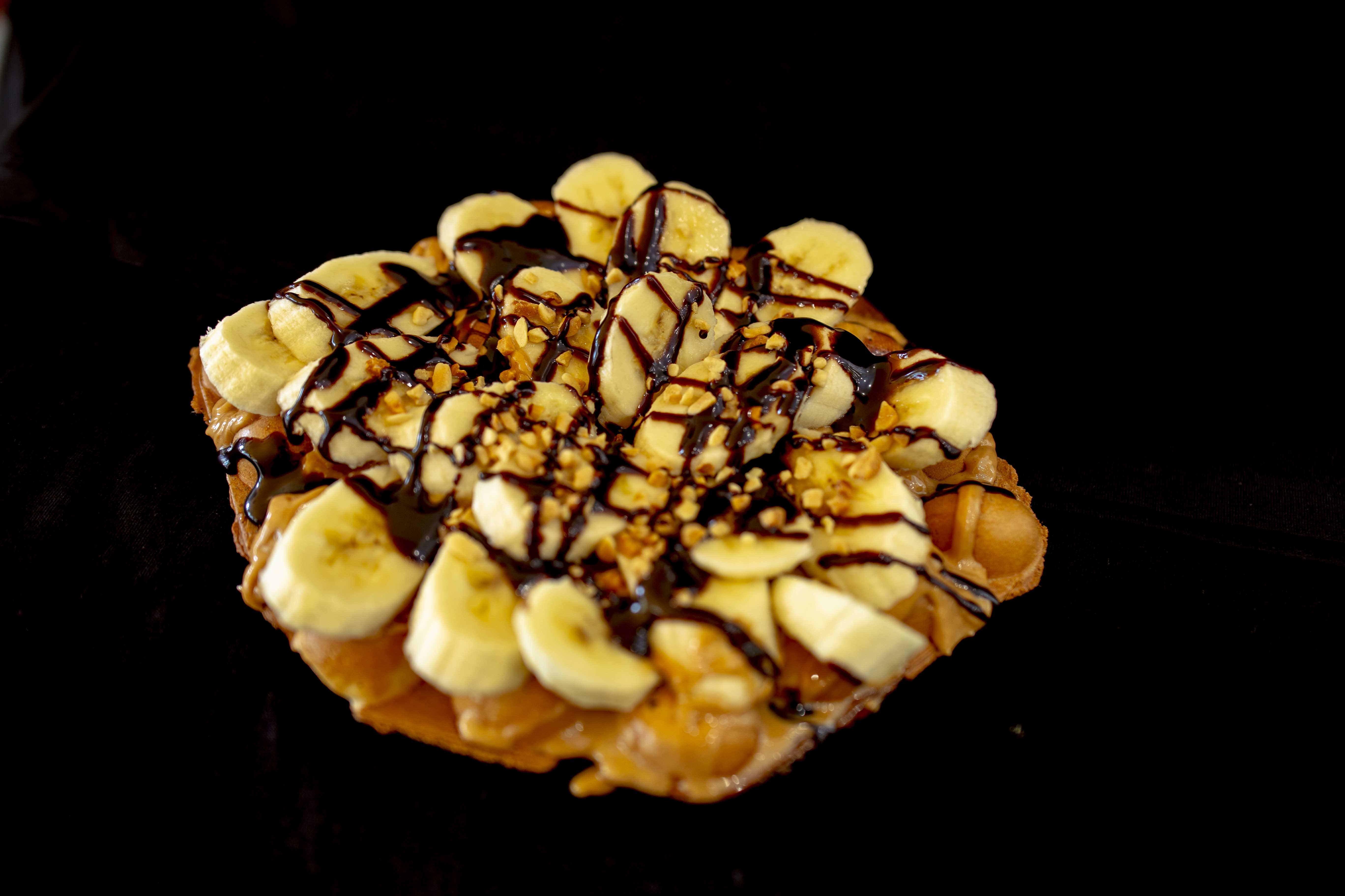 Order Nutty Banana food online from Tutti Frutti Frozen Yogurt store, Glendale on bringmethat.com