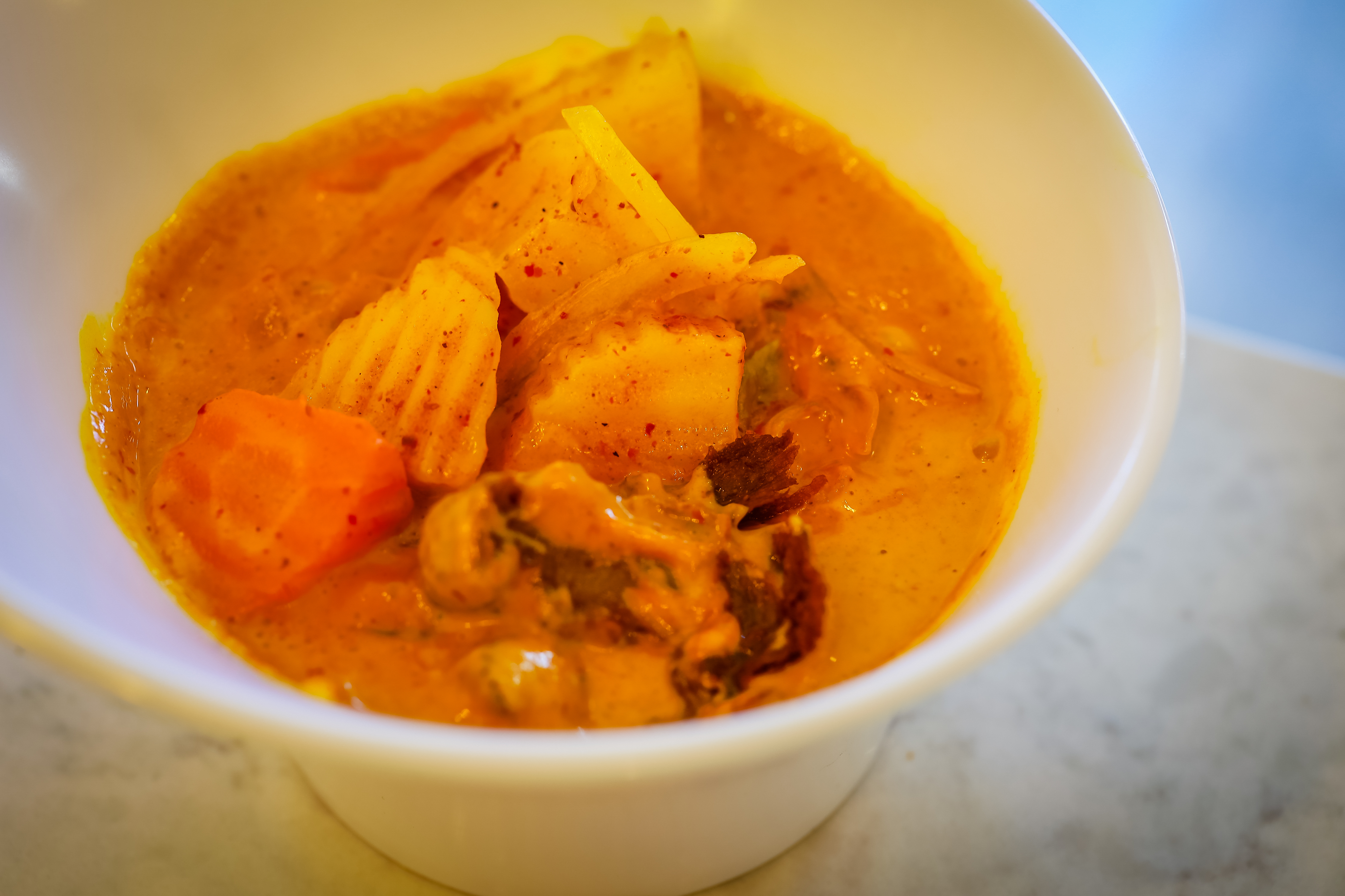 Order Yellow Curry food online from Thai Joint store, San Diego on bringmethat.com