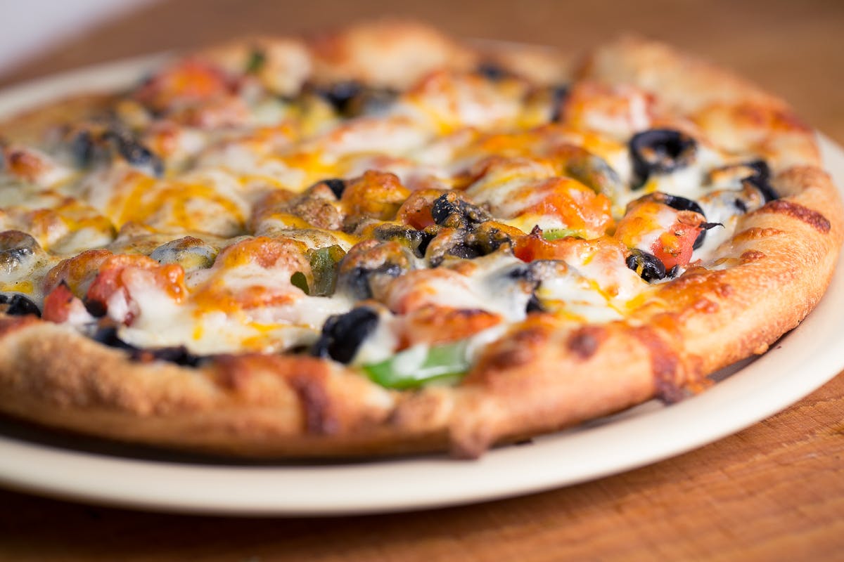 Order Vegetarian Pizza - 8" food online from Mancino Grinders & Pizza store, New Haven on bringmethat.com