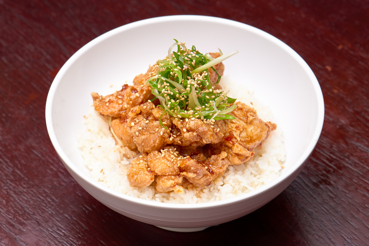 Order Spicy Chicken Donburi food online from Teishokuya Of Tokyo store, Los Angeles on bringmethat.com