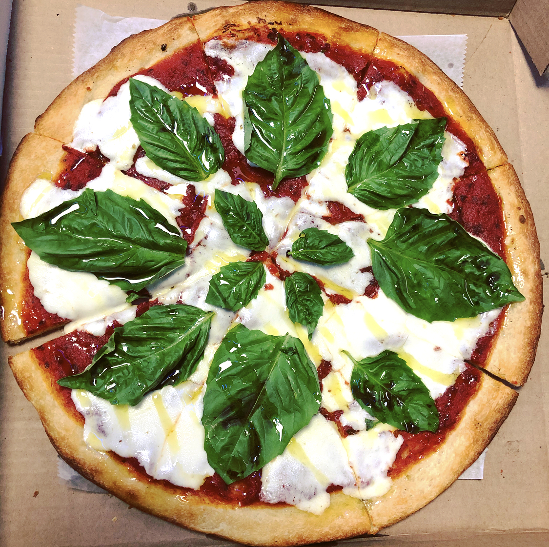 Order Margherita PIzza food online from Chiquita Pizzeria store, Philadelphia on bringmethat.com