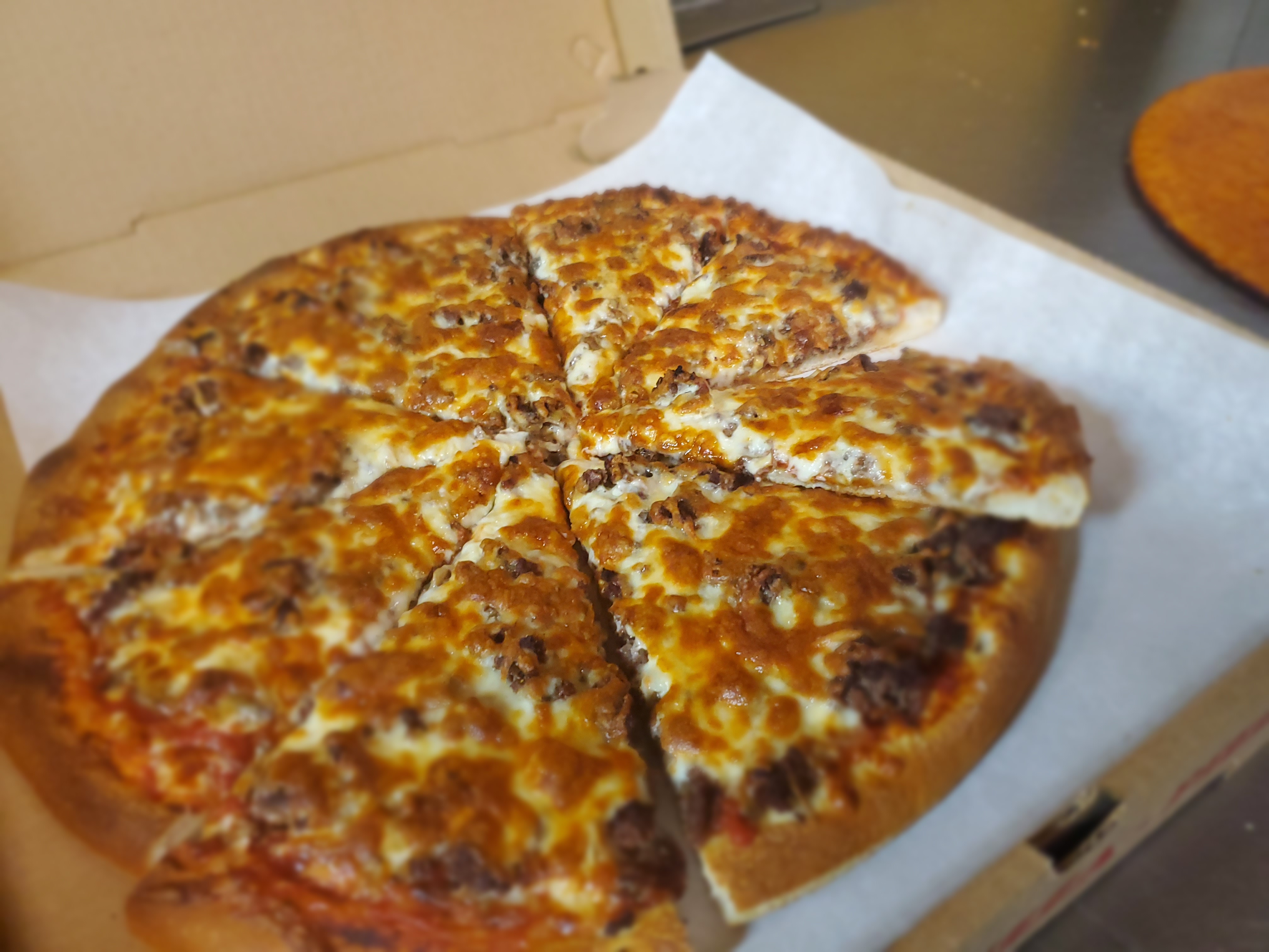 Order Philly Cheese Steak Specialty Pizza food online from Pizzeria Gusto store, Providence on bringmethat.com