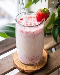 Order Strawberry Milk Iced - 16oz food online from Daylight Donuts Op store, Overland Park on bringmethat.com
