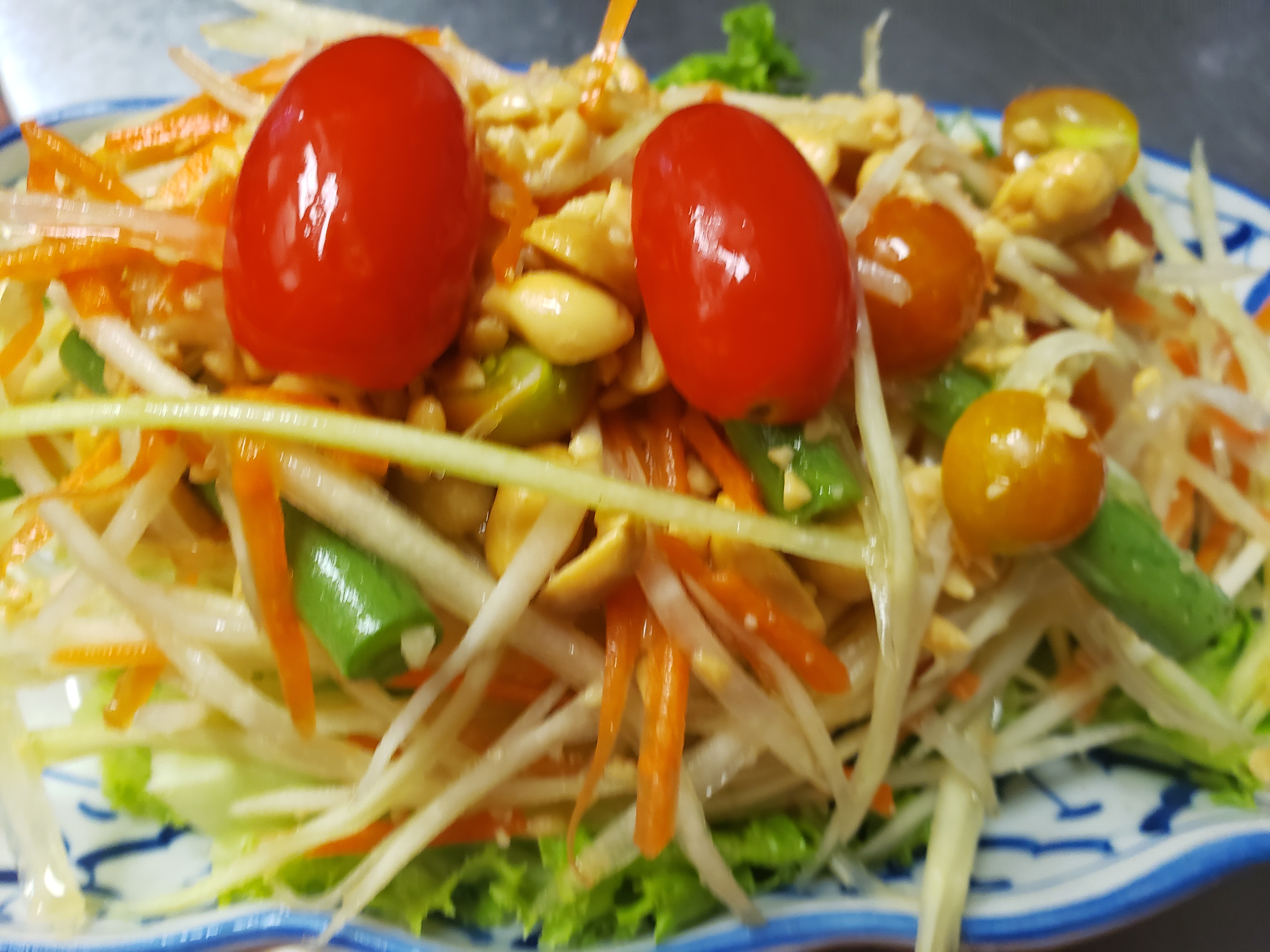 Order #11. Som Tum (Papaya Salad) food online from Ez Thai Restaurant store, Prince Frederick on bringmethat.com