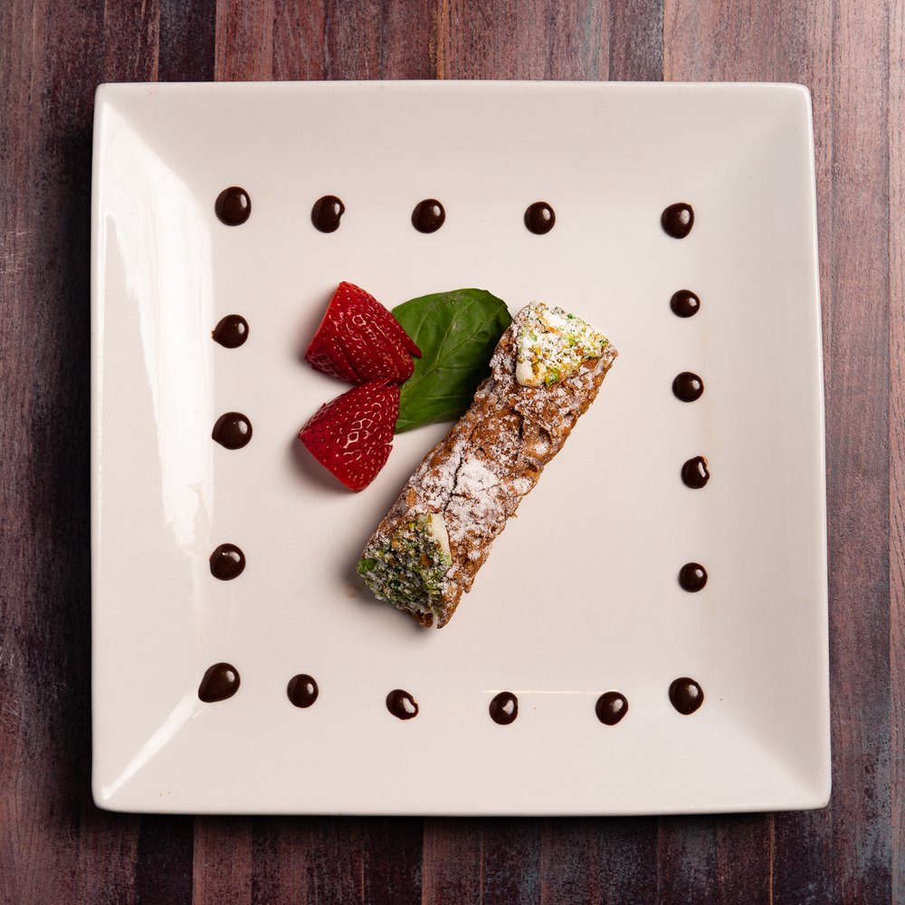 Order Cannoli food online from Raffi's Locale store, Chicago on bringmethat.com
