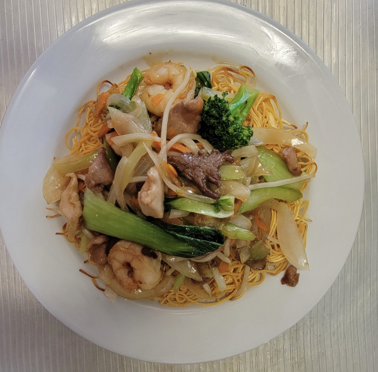 Order Hong Kong Style Crispy Noodle food online from Tea Plus Noodle store, Burlingame on bringmethat.com