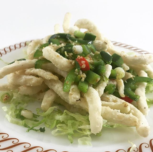 Order Spicy Herb Calamari food online from Triple Crown Seafood Restaurant store, Chicago on bringmethat.com