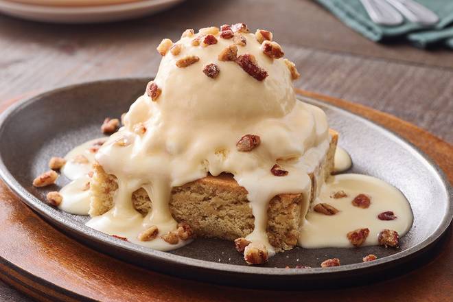 Order Sizzlin' Butter Pecan Blondie food online from Applebee store, Cumming on bringmethat.com