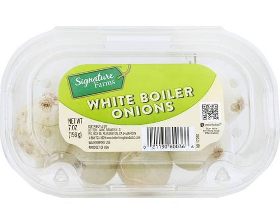 Order Signature Farms · White Boiler Onions (7 oz) food online from Safeway store, Alamo on bringmethat.com
