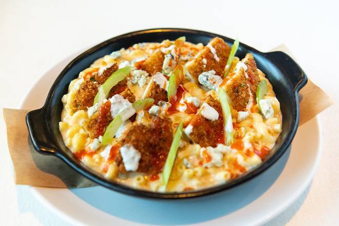 Order BUFFALO CHICKEN PARMESAN MACARONI + CHEESE food online from Romano's Macaroni Grill store, Temecula on bringmethat.com
