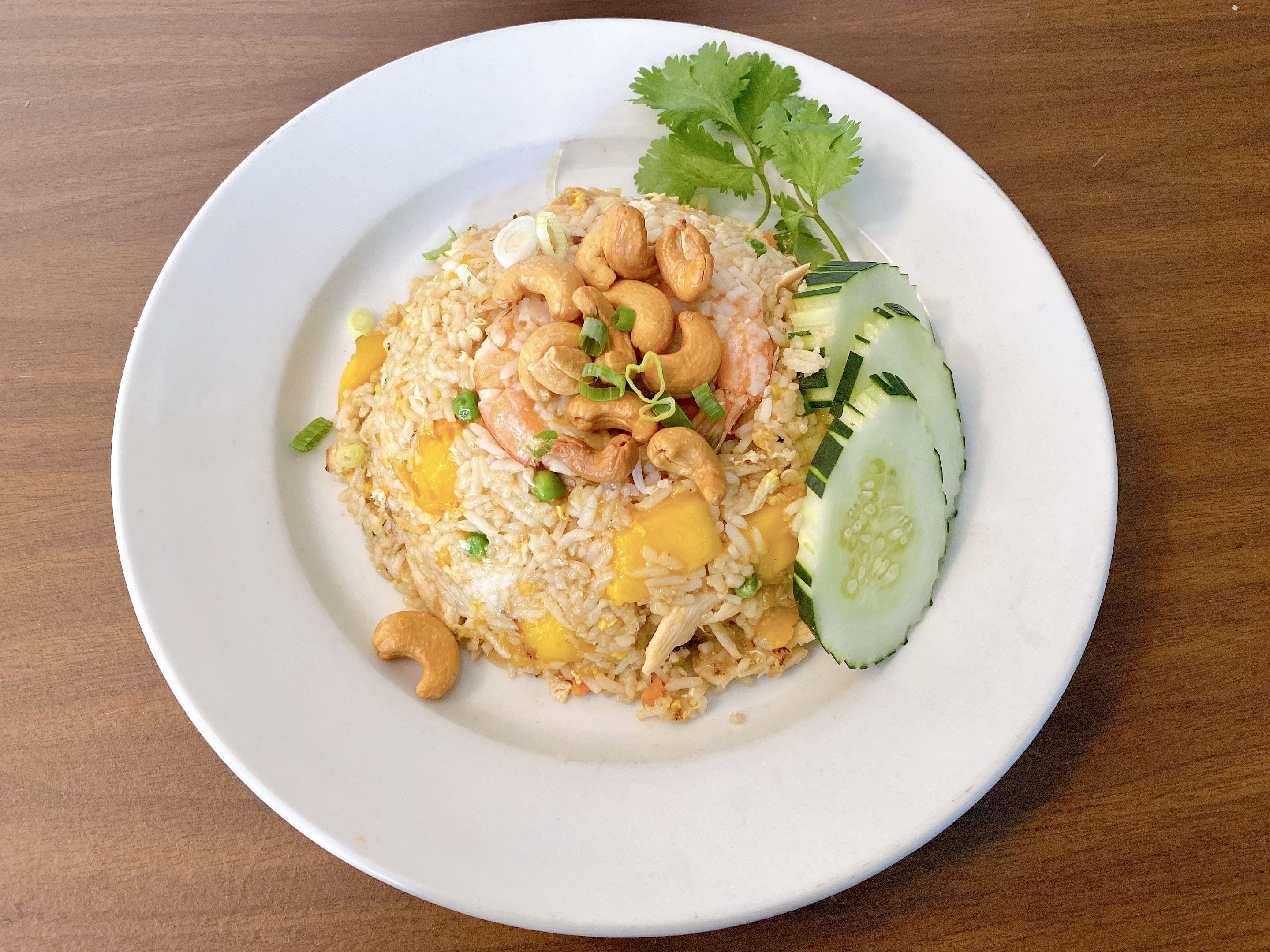 Order Mango Fried Rice food online from Yummy thai cuisine store, Cambridge on bringmethat.com