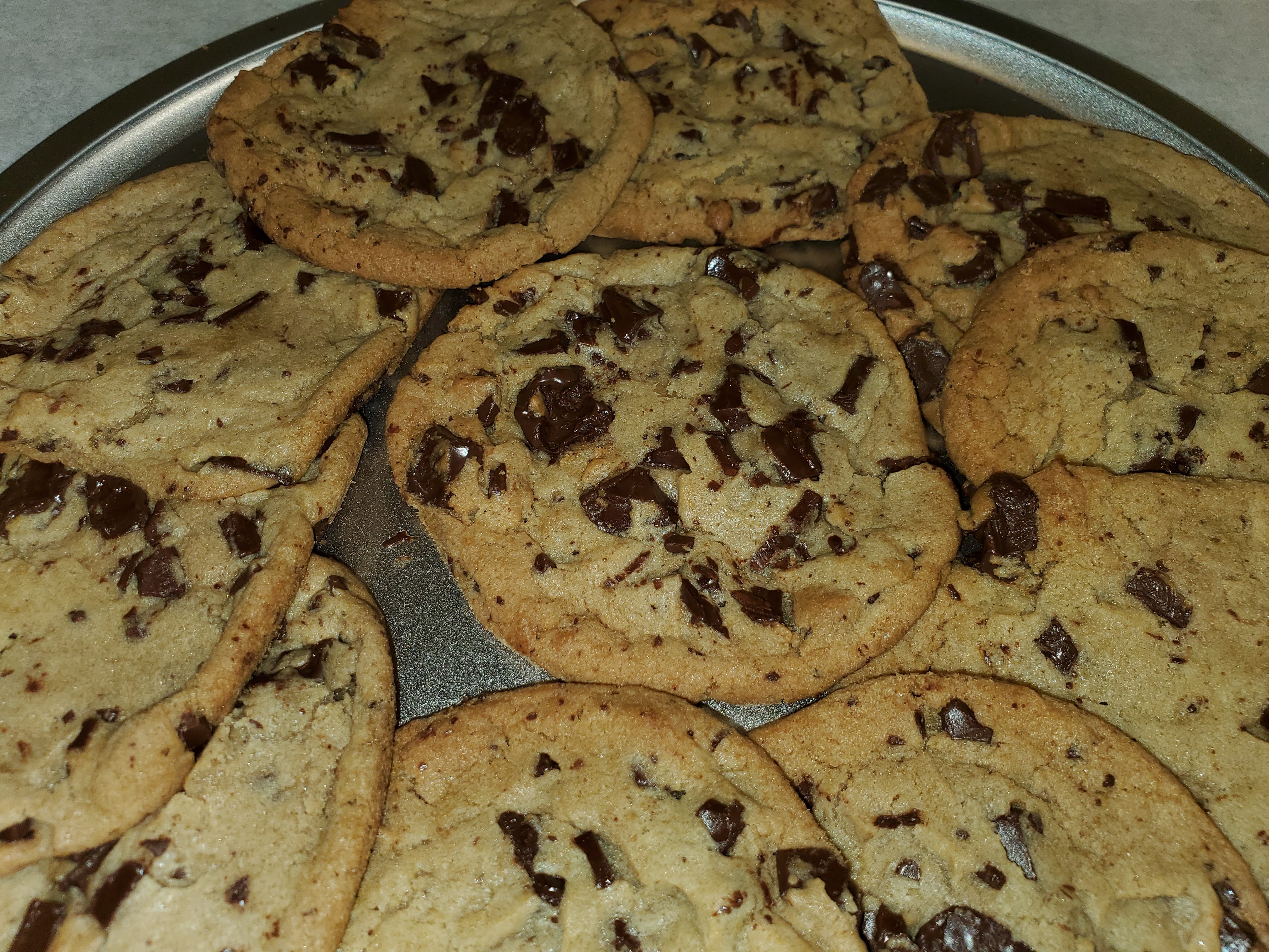 Order Homemade Chocolate Chip Cookies - 1 Piece food online from Mangia Pizza and Catering store, Westland on bringmethat.com