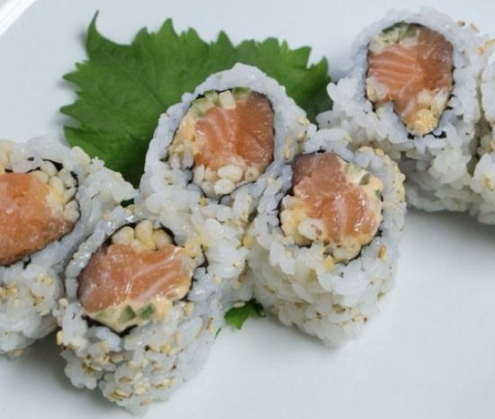 Order Spicy Salmon Roll food online from Jin 28 store, Carol Stream on bringmethat.com