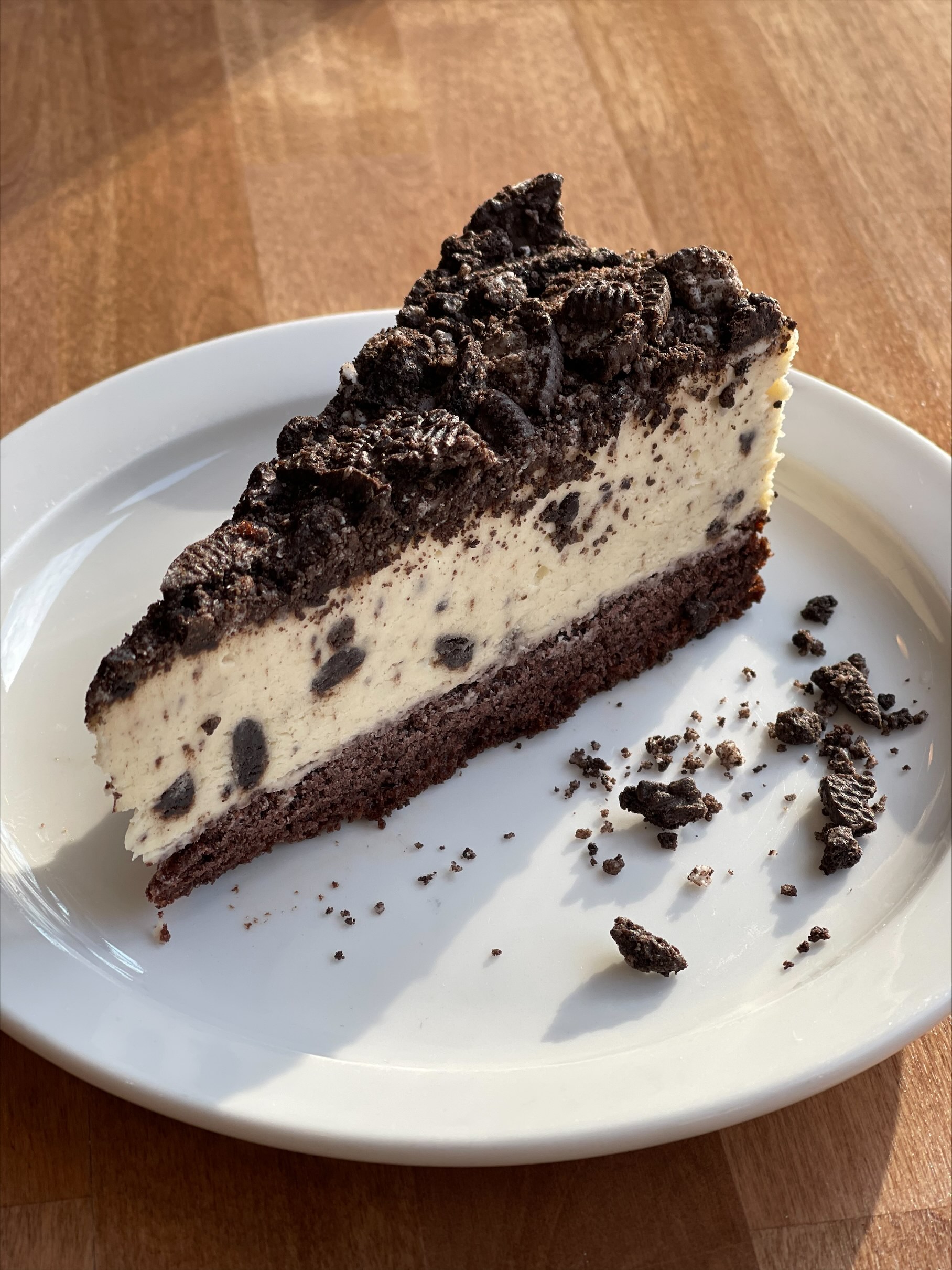 Order Oreo Mousse food online from Klein's Bakery And Cafe store, Chicago on bringmethat.com