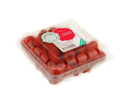 Order Naturipe · Raspberries (6 oz) food online from Shaw's store, Windham on bringmethat.com