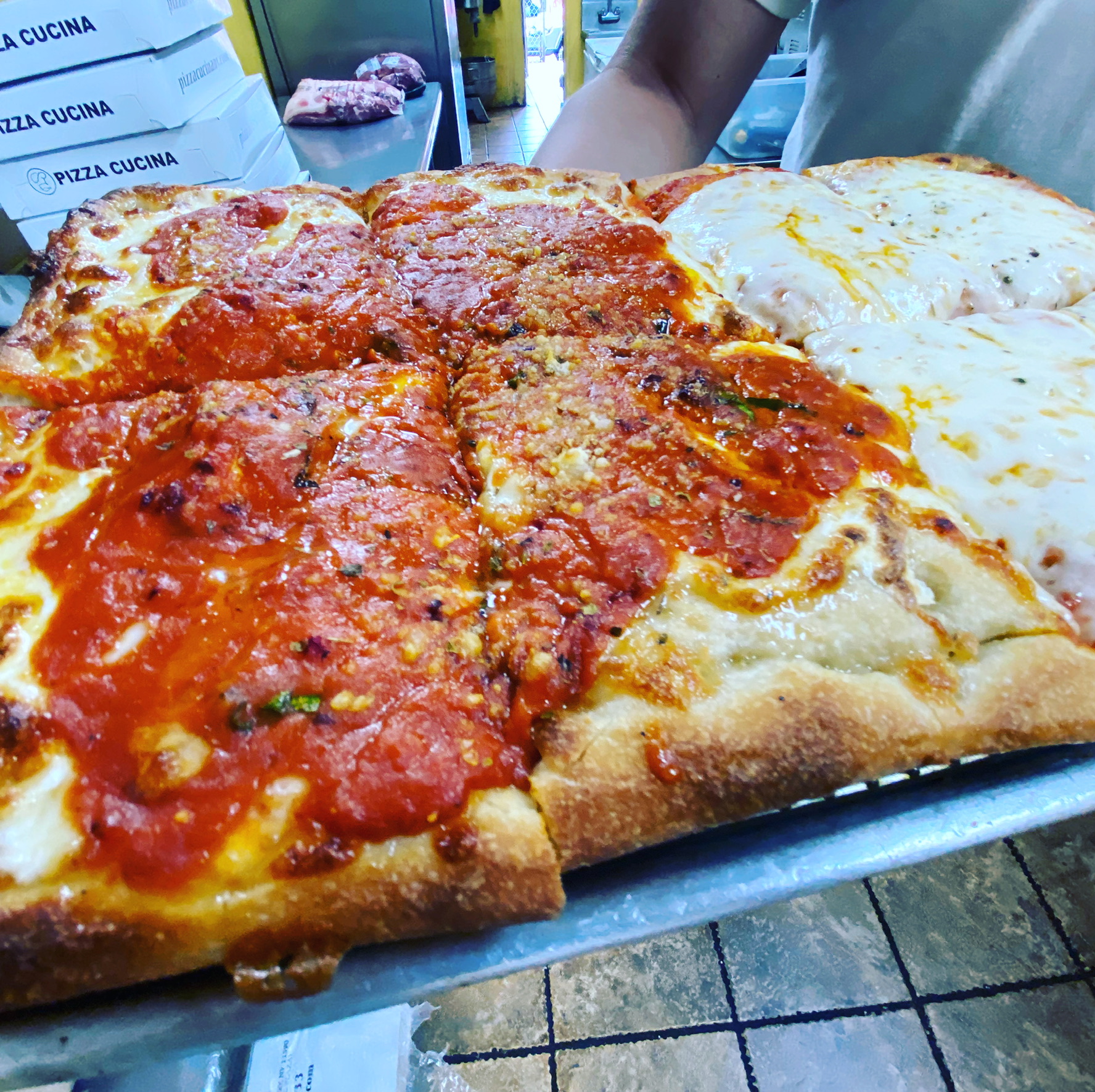 Order 18" Large Brooklyn Upside Down Sicilian Pizza food online from Lenny's Pizza Time store, Farmingdale on bringmethat.com