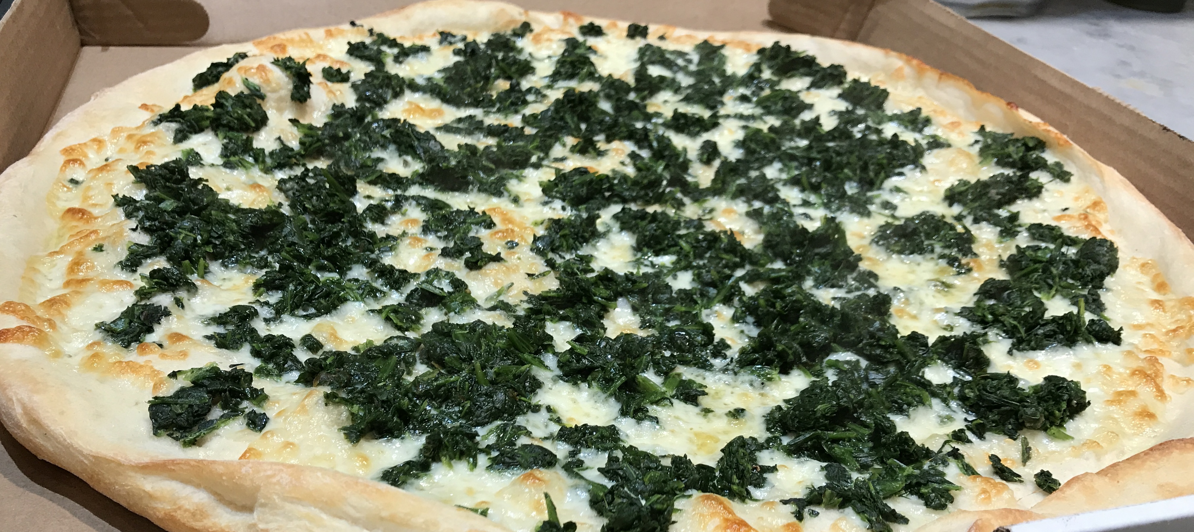 Order 18" White with Spinach Vegetarian Pizza food online from Joe's Brick Oven Pizza store, Philadelphia on bringmethat.com