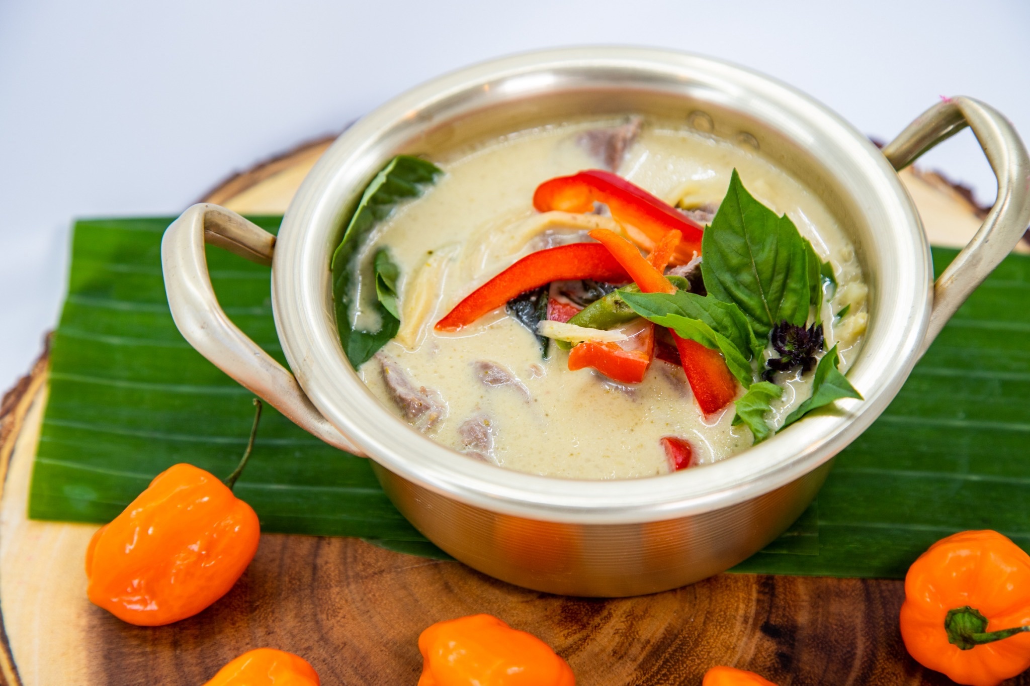 Order Green Curry food online from Chao phra ya thai (catering) store, Herndon on bringmethat.com