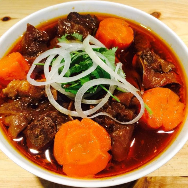 Order Beef Stew Noodle Soup food online from Pho Cali store, Rocklin on bringmethat.com