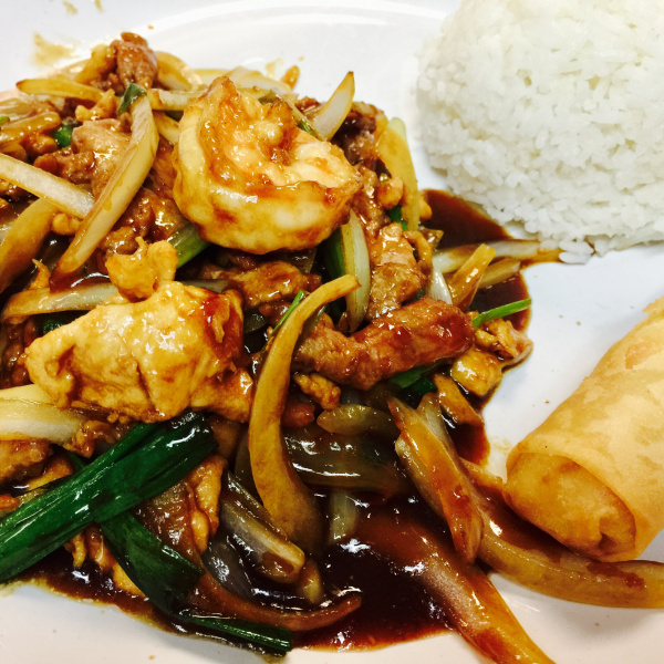 Order Sauteed Chicken, Beef and Shrimp in Mongolian Style food online from Fengling Restaurant store, Houston on bringmethat.com