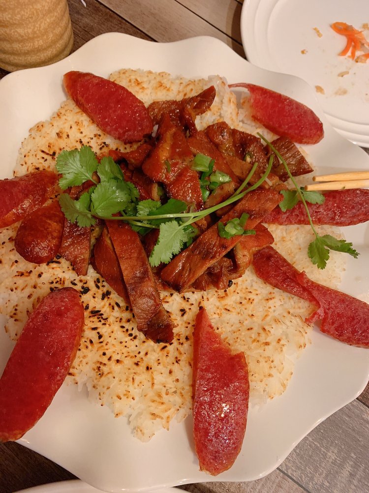 Order Crunchy Rice with BBQ Pork and Sausage (Com Chay Thit Nuong Lap Xuong) food online from Pho Ph Ha store, Oceanside on bringmethat.com