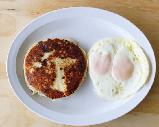 Order  Egg with Corn Cake (Huevos con Arepa) food online from El Carriel store, Mauldin on bringmethat.com