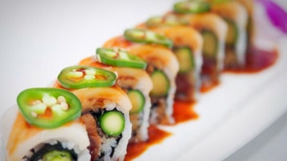 Order R45. Spicy Siam Roll food online from Sushi Bang Bang store, Austin on bringmethat.com