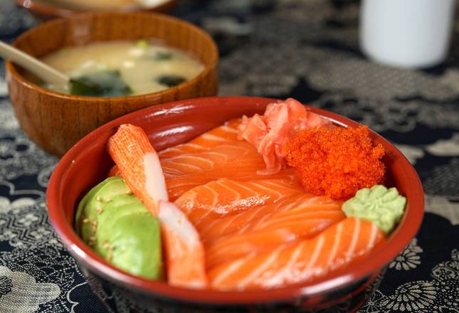 Order Salmon Don Bundle food online from Osaka Sushi & Fresh Smoothies store, Chicago on bringmethat.com