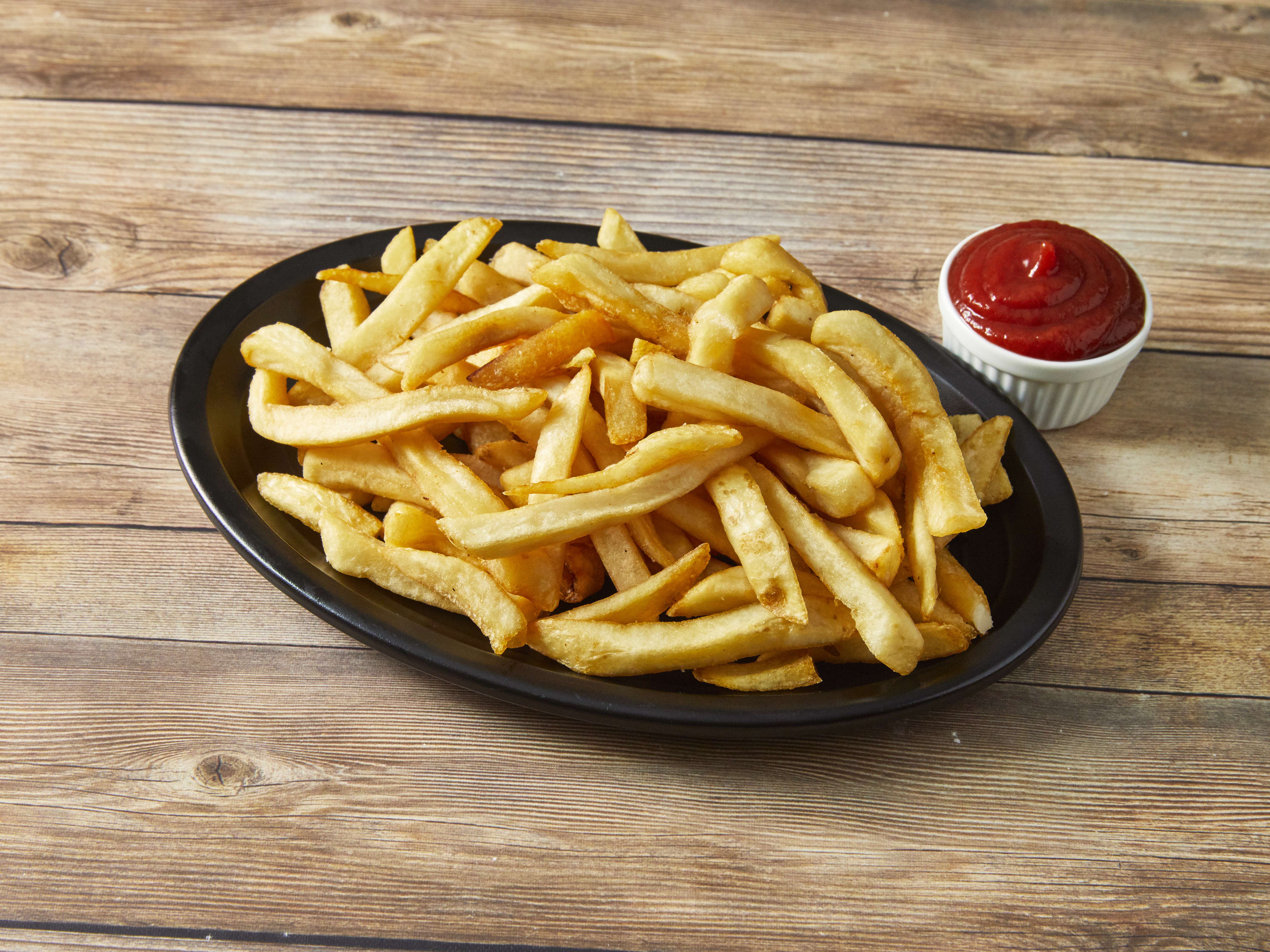 Order French Fries food online from Victors Pizza store, Chicago on bringmethat.com