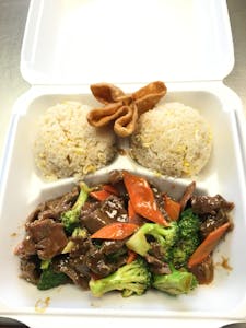 Order 12. Beef Broccoli food online from Tryyaki store, Hays on bringmethat.com