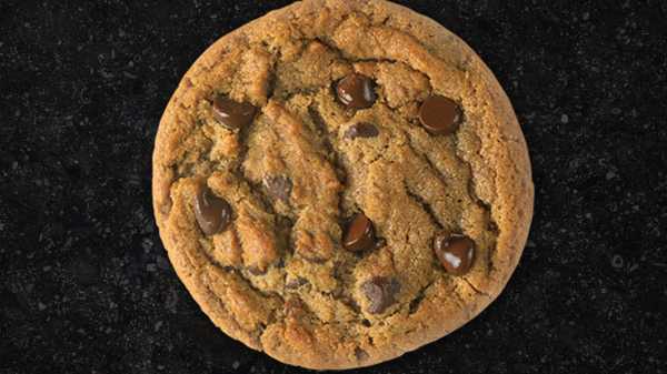 Order Chocolate Chip Cookie (1) food online from Round Table Pizza - San Leandro store, San Leandro on bringmethat.com