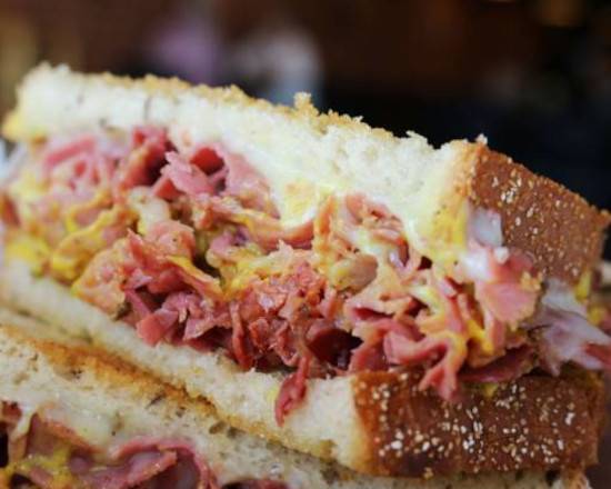 Order Pastrami Sandwich food online from 464 store, Los Angeles on bringmethat.com