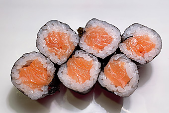 Order Salmon Roll food online from Yan Asian Restaurant store, Rutherford on bringmethat.com