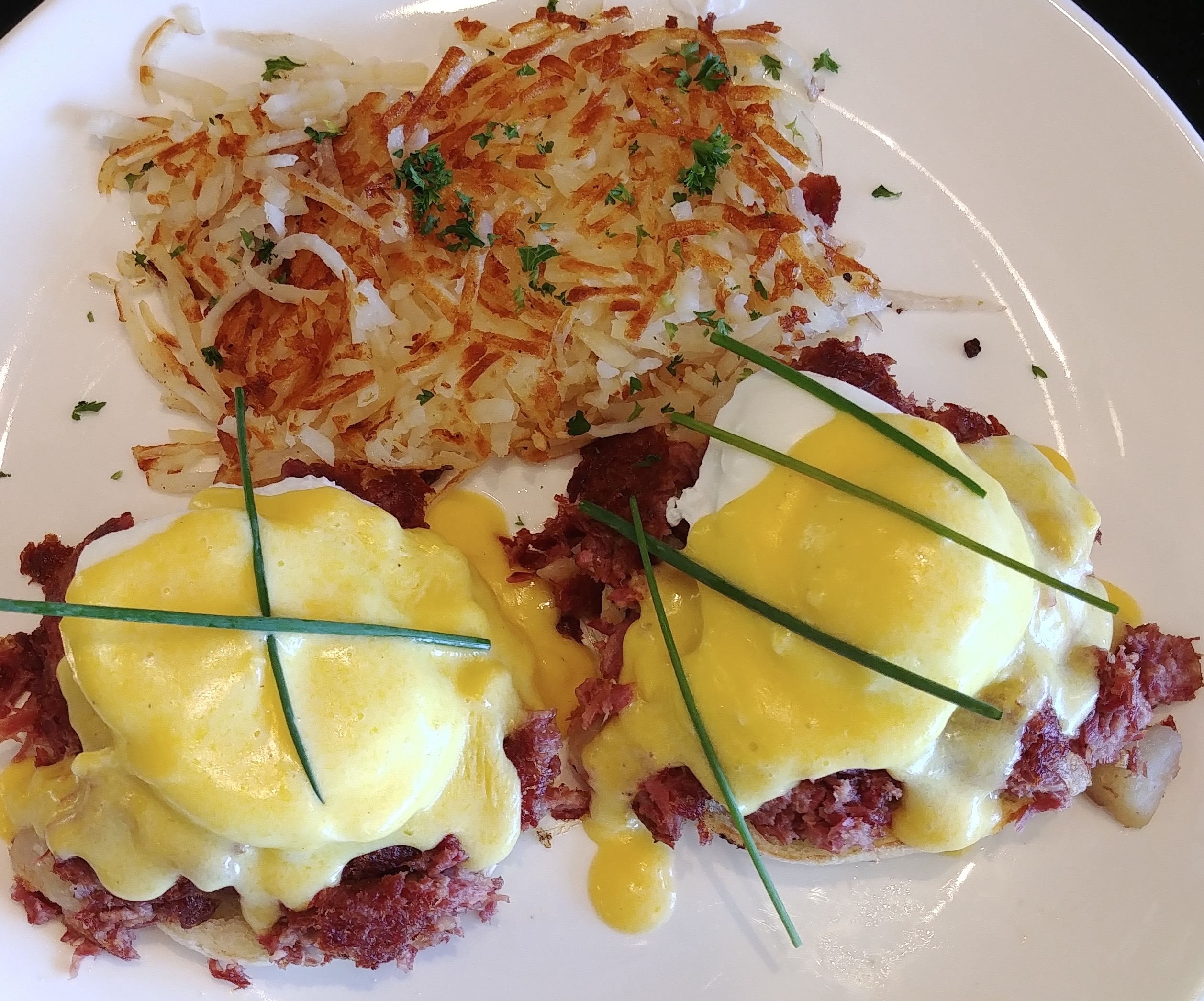 Order Irish Benedict food online from Mely store, San Pablo on bringmethat.com