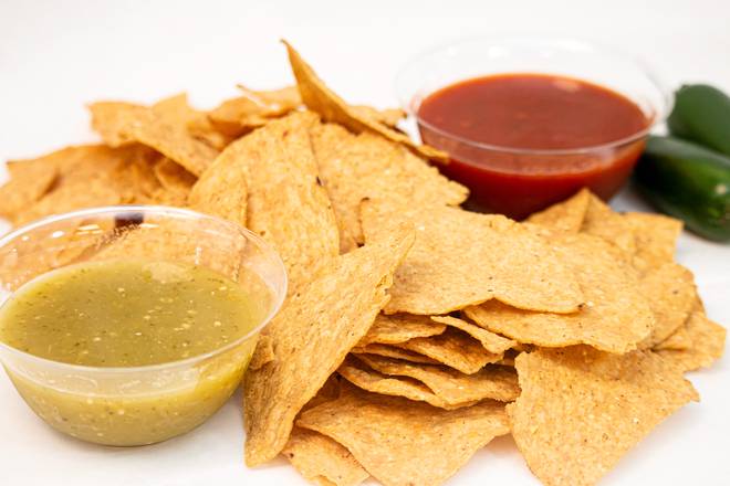 Order Chips and Salsa (red or green) food online from Taqueria Express store, Chicago on bringmethat.com